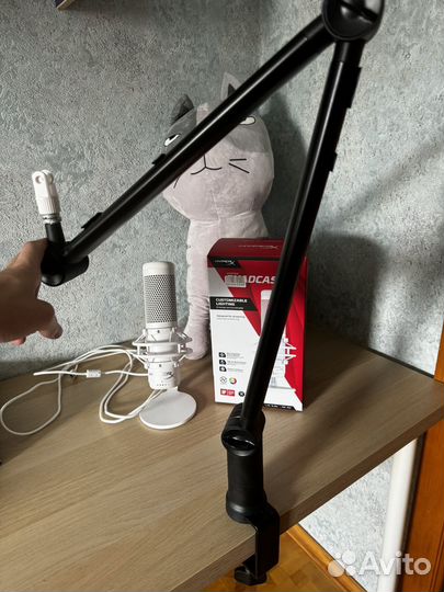 Микрофон HyperX Quadcast S + стойка к нему