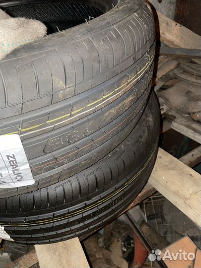 Zmax Zealion 215/45 R17 91W