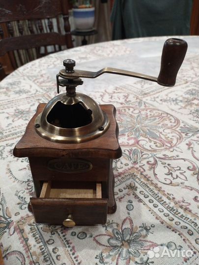 Кофемолка ручная