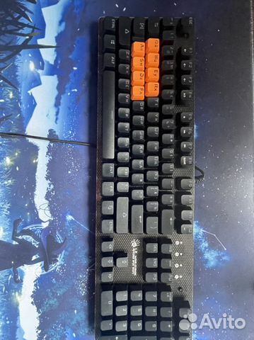 Игровая механическая клавиатура Bloody model B800