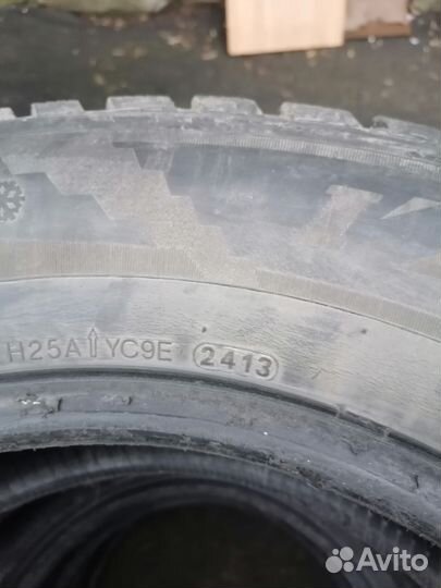 Kumho I'Zen KW22 235/65 R17 108T