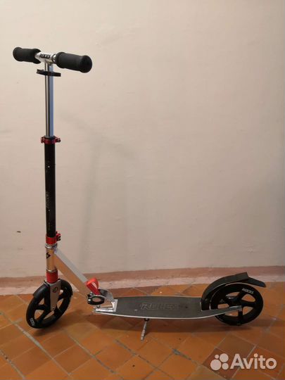 Самокат roces 200