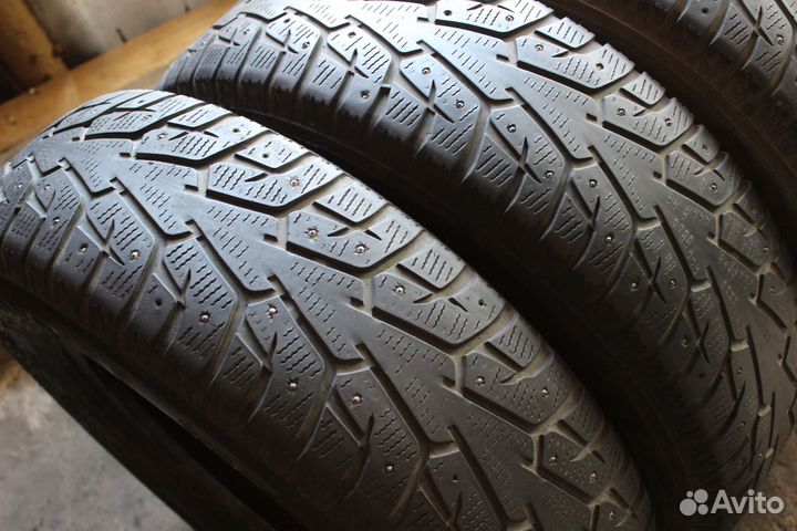 Yokohama Ice Guard IG55 215/70 R16 100T