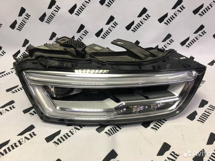 Фара правая Audi Q3 8U 2014-2018 Рестайлинг Matrix