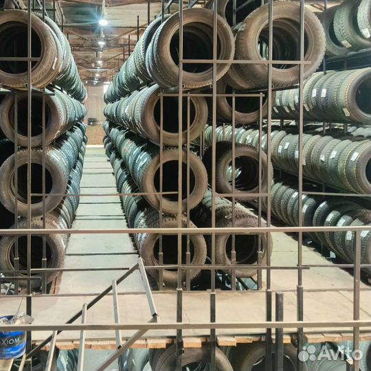 Falken Espia W-Ace 215/60 R17 96H