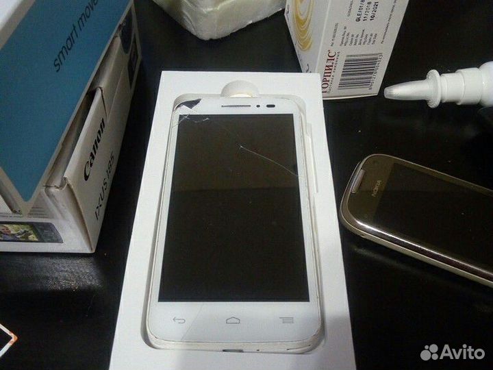 Телефон Alcatel pop2