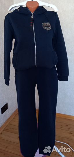 Спортивный костюм женский 42 44 бу