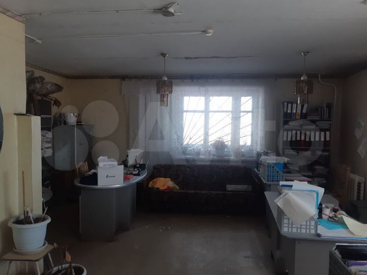 Своб. планировка, 53 м², 1/3 эт.