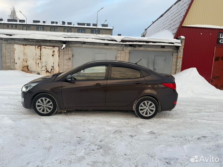 Hyundai Solaris 1.6 AT, 2015, 240 000 км