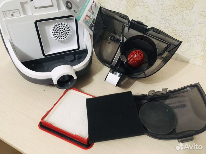 Gorenie пылесос с контейнером, новый