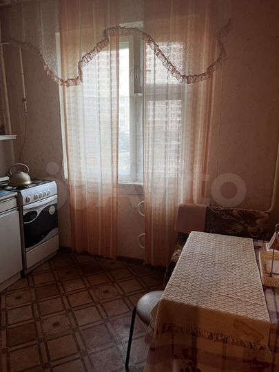 2-к. квартира, 58 м², 2/10 эт.