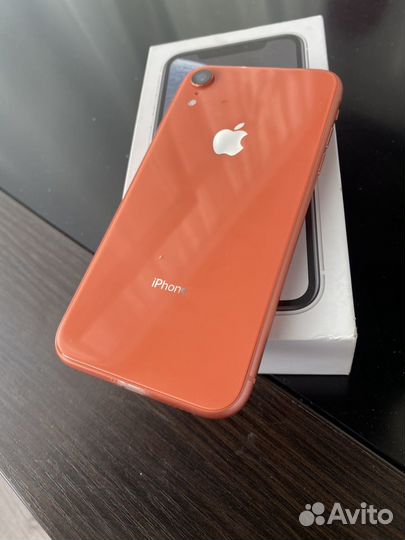 iPhone Xr, 64 ГБ