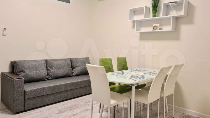 2-к. квартира, 55 м², 1/2 эт.