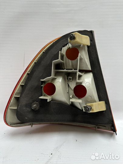 Фонарь правый задний (универсал) BMW E46 6905628