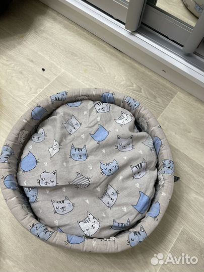 Лежанка для кошек
