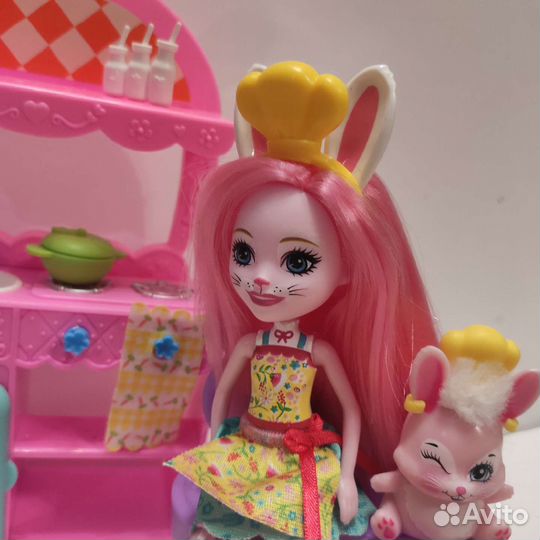 Энчантималс набор туалетный столик и набор кухня