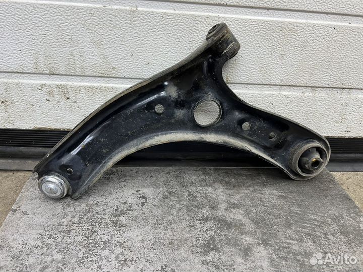 Рычаг пeредний правый hyundai solaris 2 c 2017-202