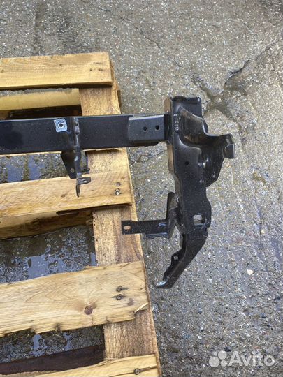 Поперечина передней панели Audi A4 B9 A5 F5 8W