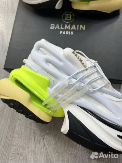 Balmain unicorn