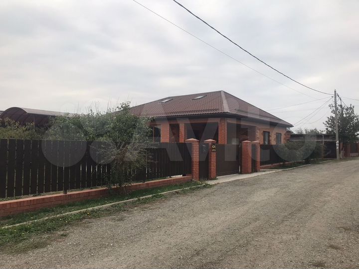 Дом 275 м² на участке 12 сот.