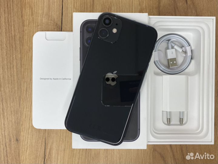 iPhone 11, 64 ГБ