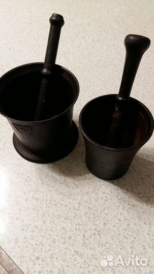 Чугунные ступки с клеймом и пестиком, начала 20в