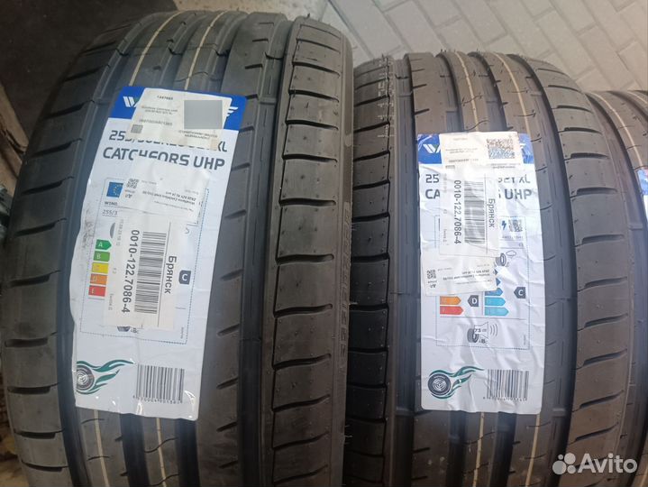 Windforce Catchfors UHP 255/30 R20 92Y