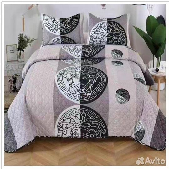 Покрывало с наволочками