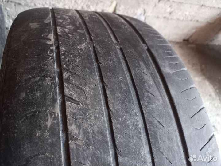 Dunlop Axiom Plus 245/45 R17