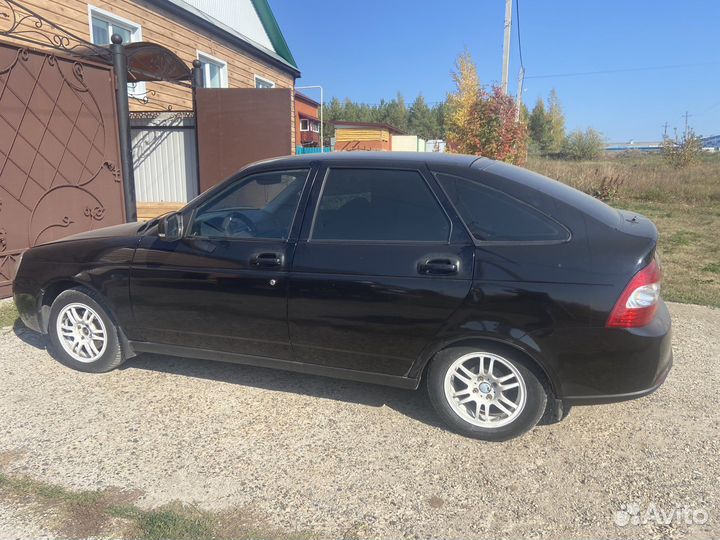 LADA Priora 1.6 МТ, 2010, битый, 230 000 км
