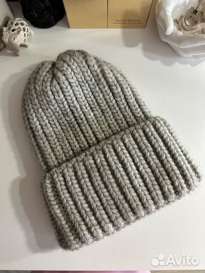 Шапки брендовые новые очень теплые