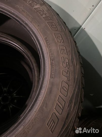 Bridgestone Blizzak DM-V1 275/60 R18