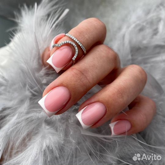 Мастер маникюра и педикюра