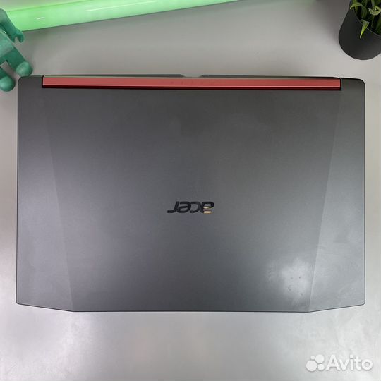 Игровой ноутбук Acer i5/8 озу/GTX/SSD/IPS