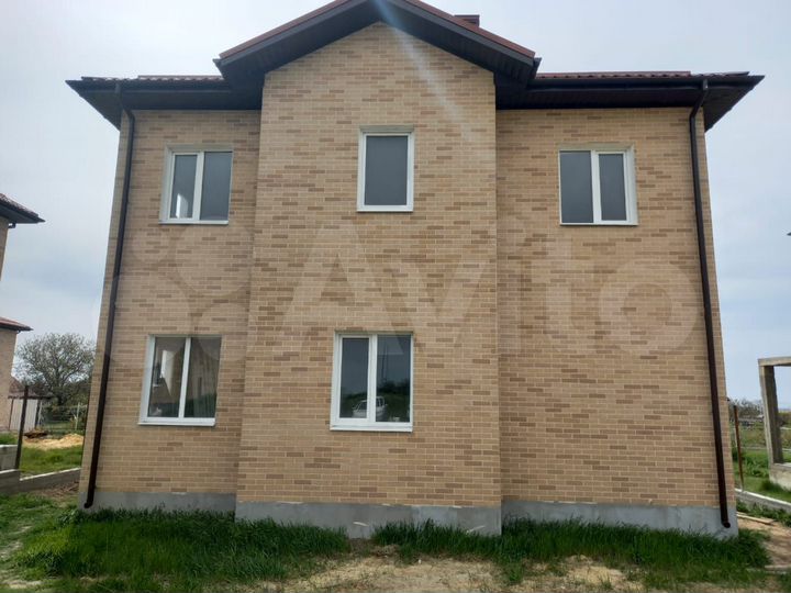 Дом 107 м² на участке 6 сот.