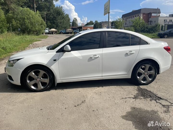 Chevrolet Cruze 1.6 МТ, 2012, 200 000 км