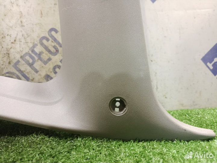 Обшивка стойки задняя правая Ford Fusion хэтчбек