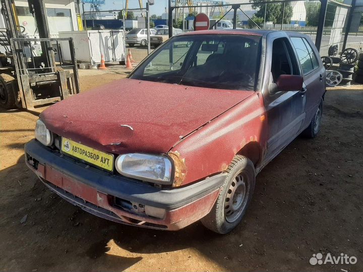 Рычаг нижний правый Volkswagen golf 3 1.8 аам