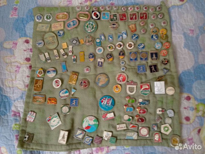 Значки советские. Тема спорт