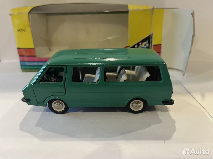 Модели СССР 1 43, раф-2203