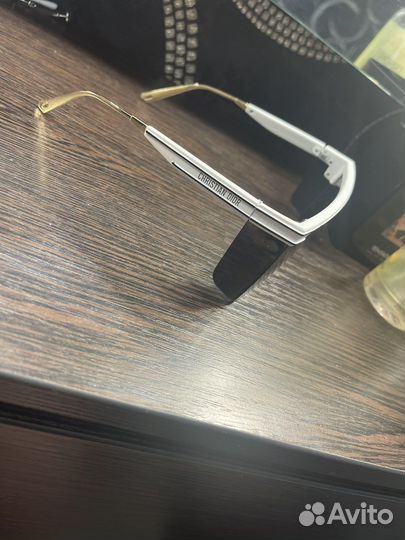 Солнцезащитные очки dior