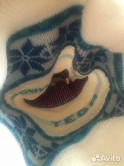 Шапочка (Германия) с синим помпоном