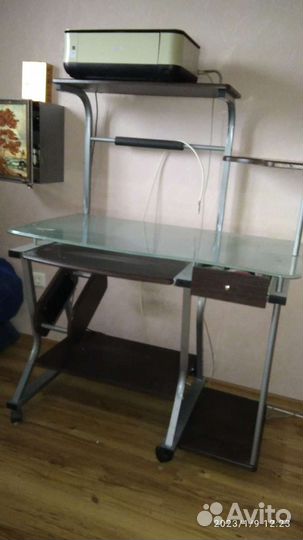 Компьютерный стол стеклянный бу