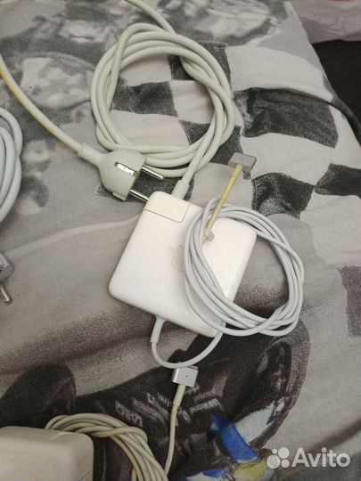 Magsafe power adapter