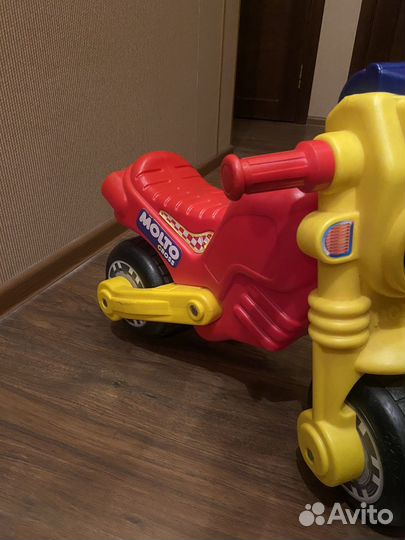 Мотоцикл каталка - беговел