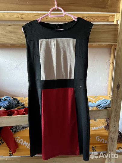 Платье женское