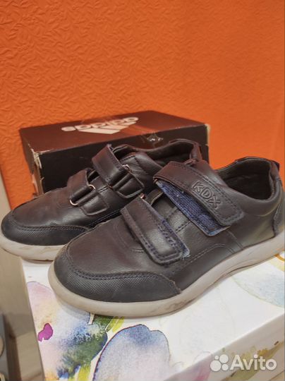 Ботинки кроссовки 30 размер