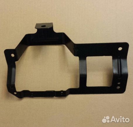 Кронштейн бампера Mitsubishi Pajero Sport