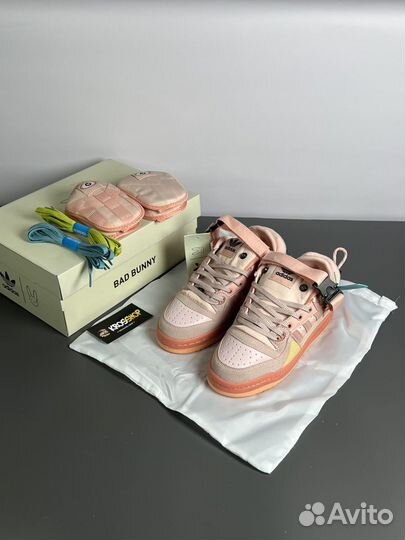 Кроссовки Bad Bunny x Adidas Forum Buckle Low Pink