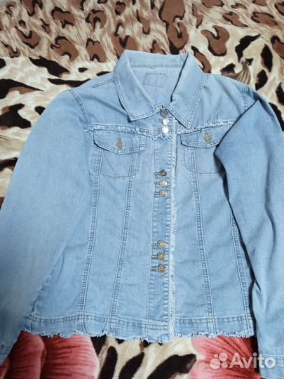 Джинсовая куртка женская 2шт, размер 46-48 и 50-52